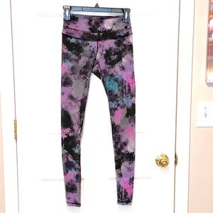 Lucy activewear purple leggings XS 584